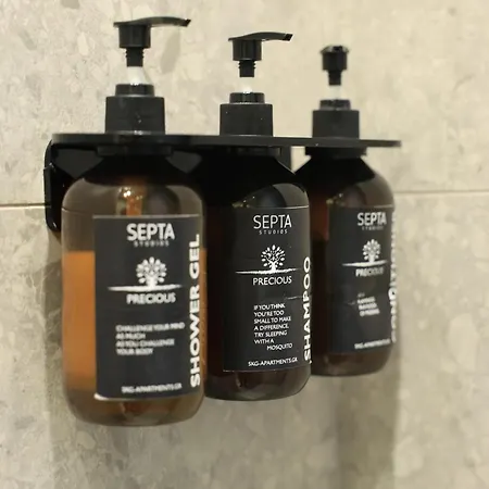 One By Skg 테살로니키